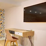 Bluestay 39 - Superb Apartment In Paris